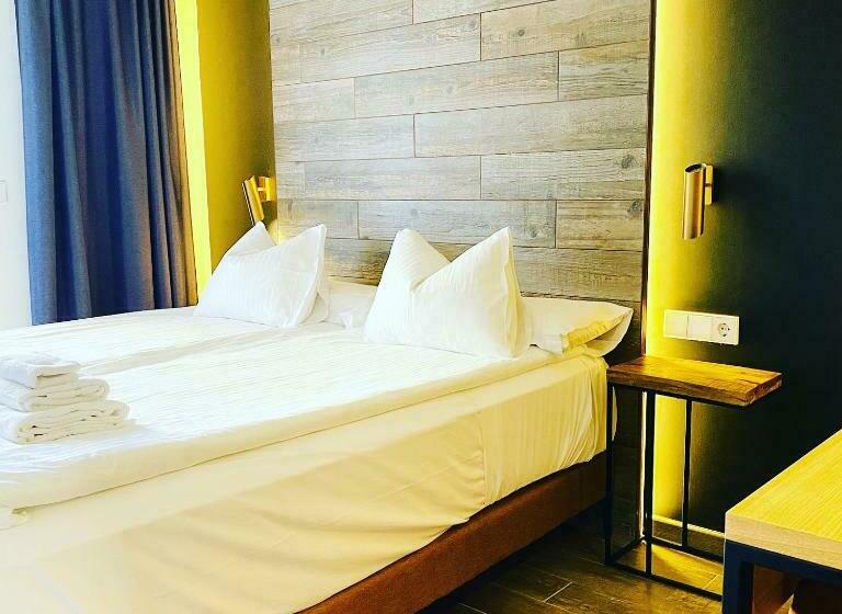 هتل Pou By Seaward Suites Only Adults