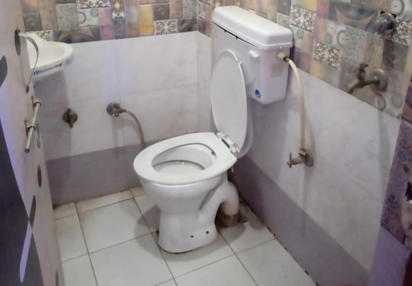 Отель Radhey Milan By Wb Inn, Kanpur