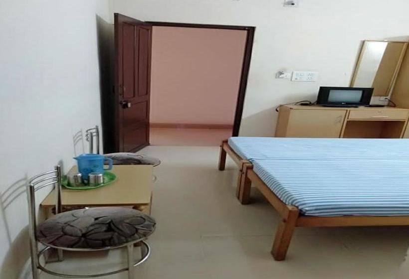 ホテル Spot On Ashoka Inn