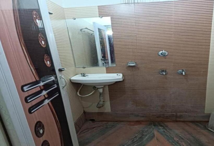 호텔 Trinayani Stay   3 Min Walk To Temple