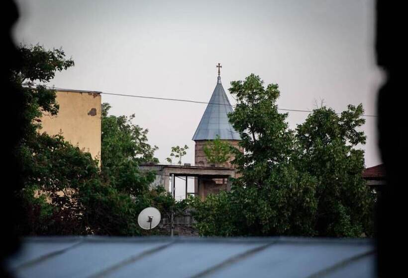 هتل Varga Kvareli