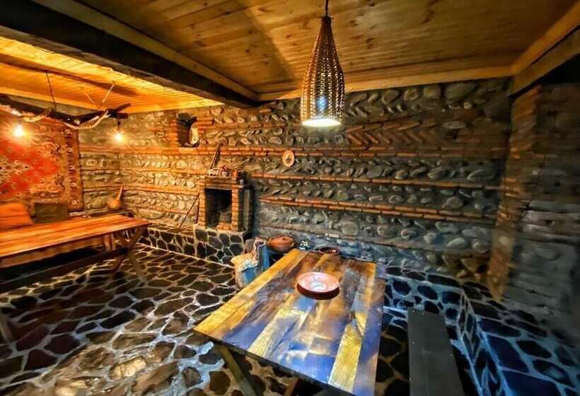 هتل Varga Kvareli