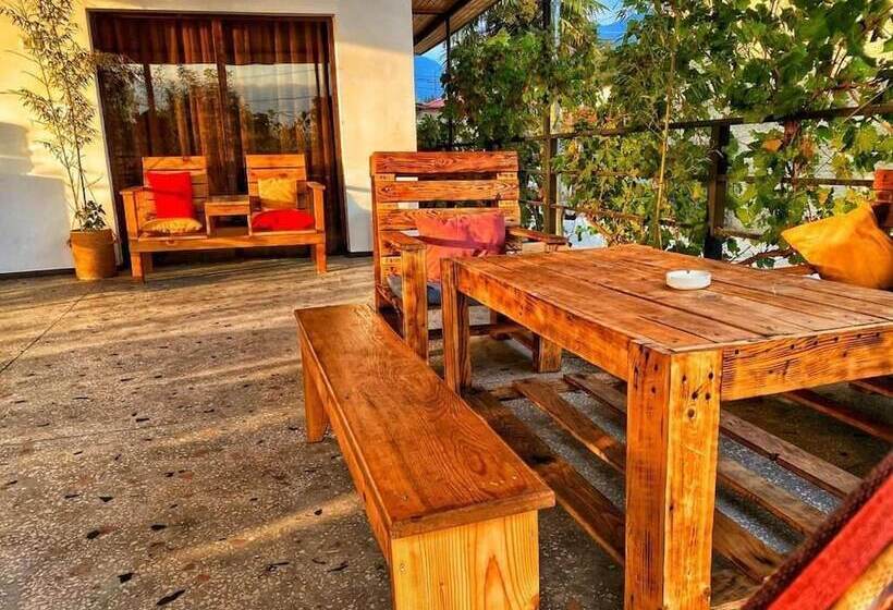 هتل Varga Kvareli