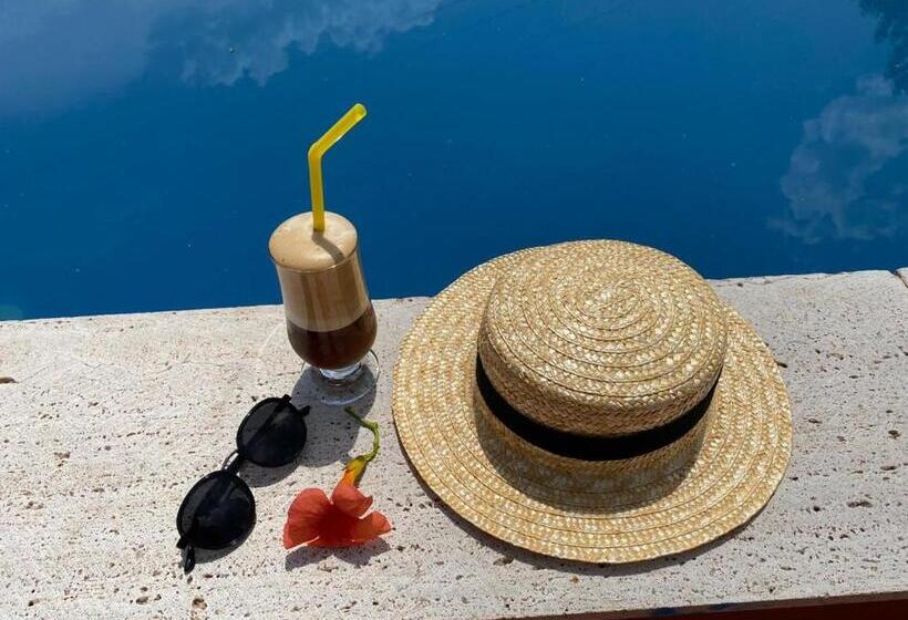 هتل Varga Kvareli