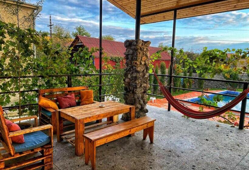 هتل Varga Kvareli