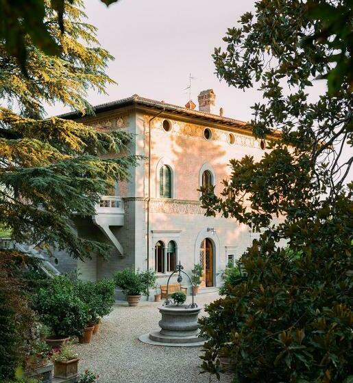 Отель Villa La Commenda Concordia