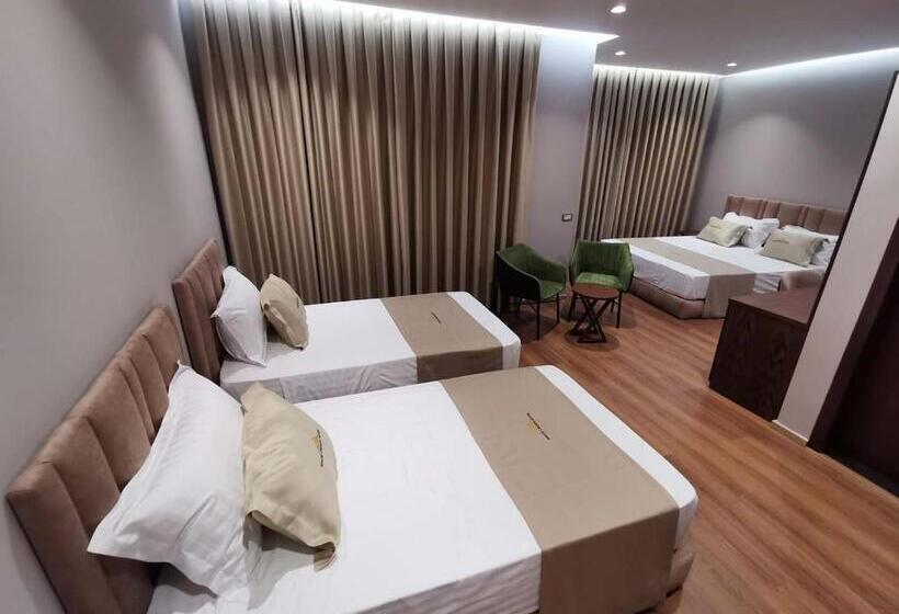 בית מלון כפרי White Crown