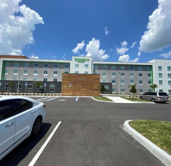 فندق Wyndham Garden Orlando Airport   Free Airport Shuttle