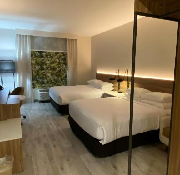 فندق Wyndham Garden Orlando Airport   Free Airport Shuttle