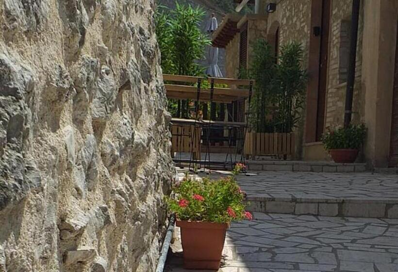 بنسيون Alloggio Rurale Ferentillo