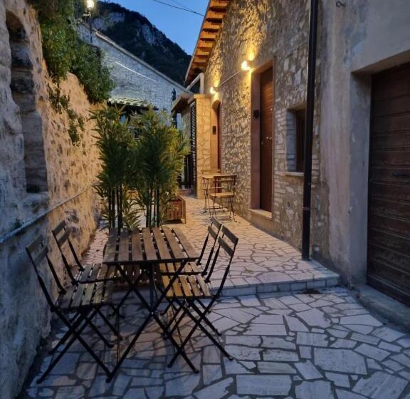 بنسيون Alloggio Rurale Ferentillo