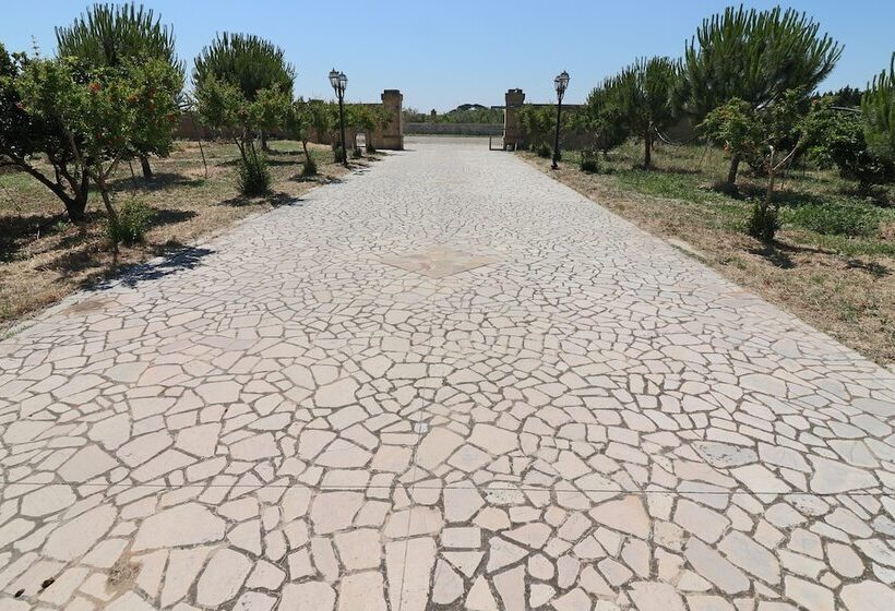 פנסיון B B With Swimming Pool Tenuta Agrumi Del Salento Triple Deluxe Citrus Attic