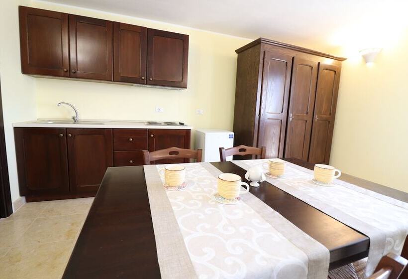 پانسیون B B With Swimming Pool Tenuta Agrumi Del Salento Triple Deluxe Citrus Attic