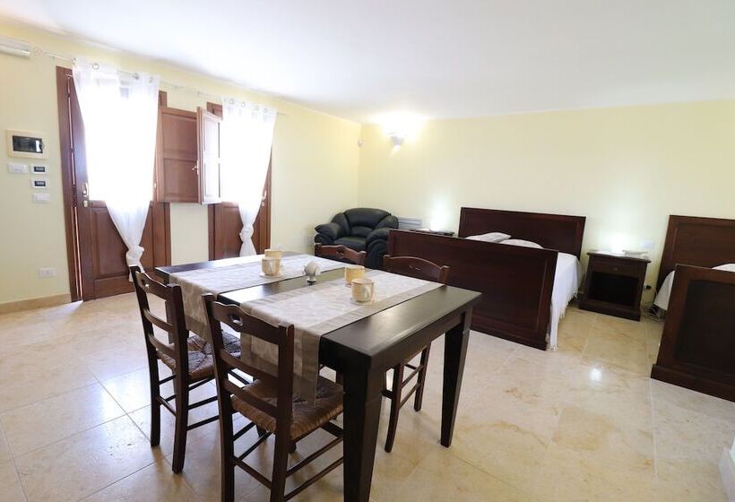 پانسیون B B With Swimming Pool Tenuta Agrumi Del Salento Triple Deluxe Citrus Attic