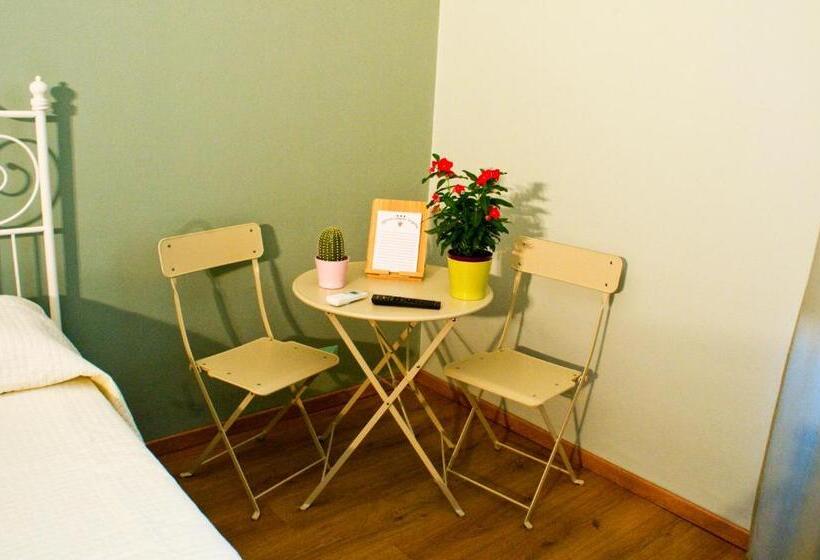 ペンション B&b Affittacamere Trigona