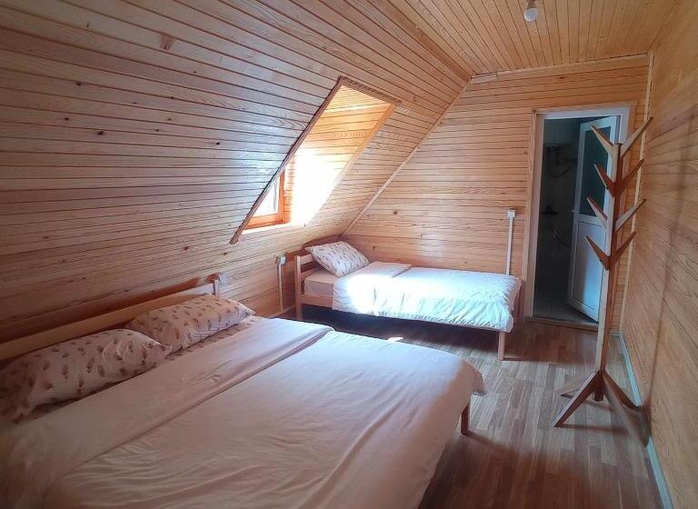 펜션 Bujtina Albjoni