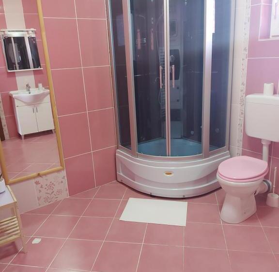 פנסיון Casa Eric