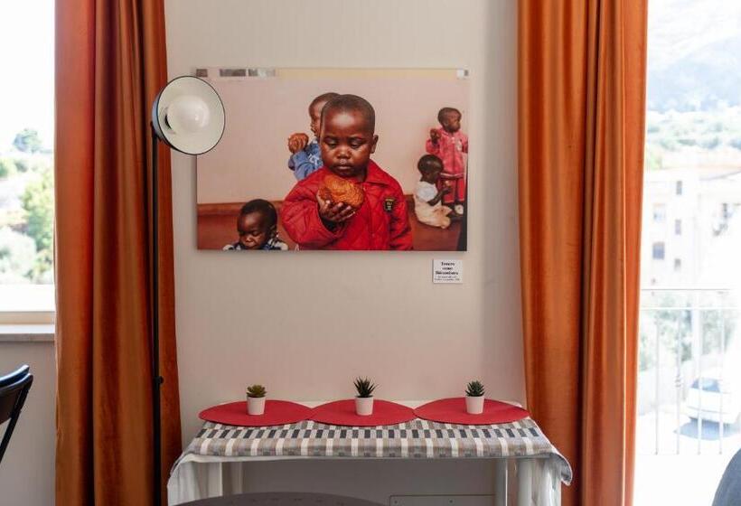 膳宿费 Click Art & Room