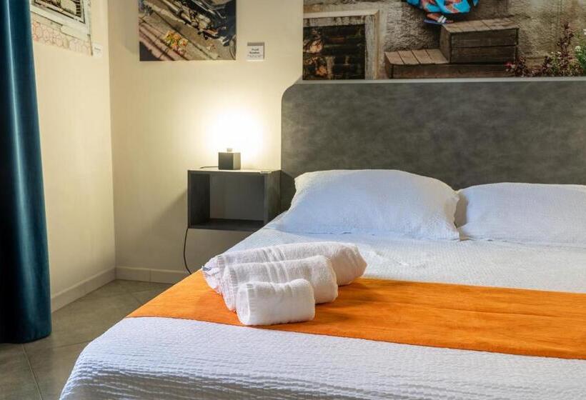 膳宿费 Click Art & Room