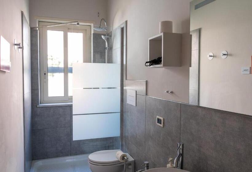 פנסיון Click Art & Room