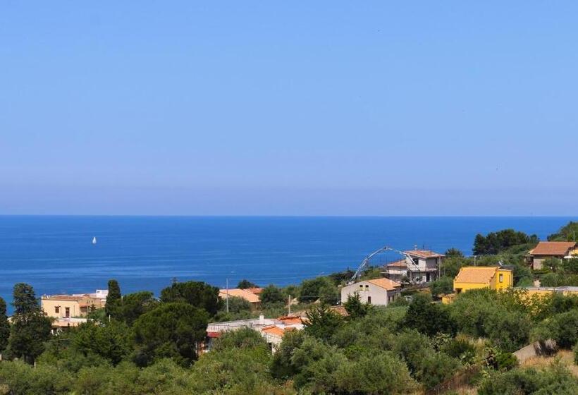 膳宿费 Click Art & Room