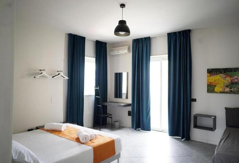 膳宿费 Click Art & Room