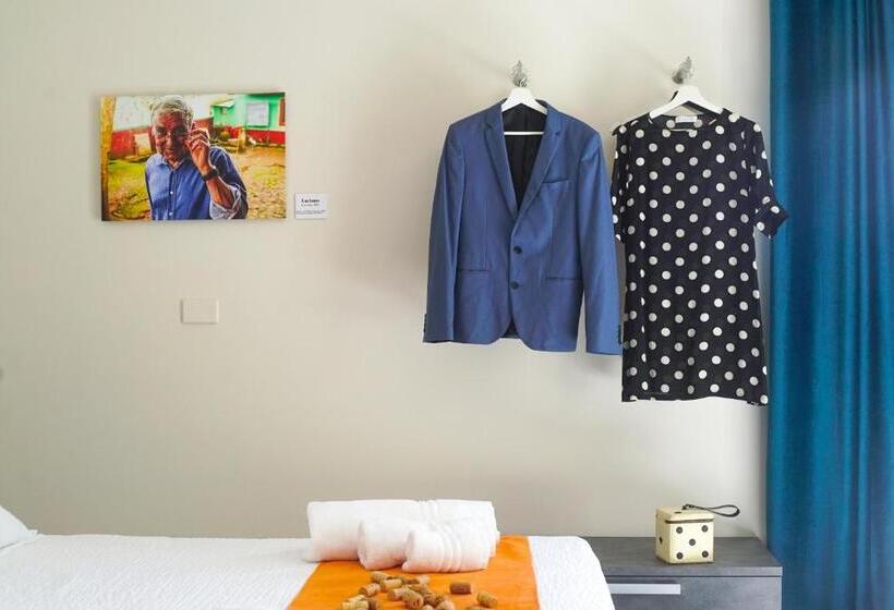 פנסיון Click Art & Room