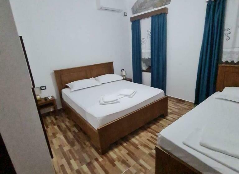 פנסיון Garden Guest House