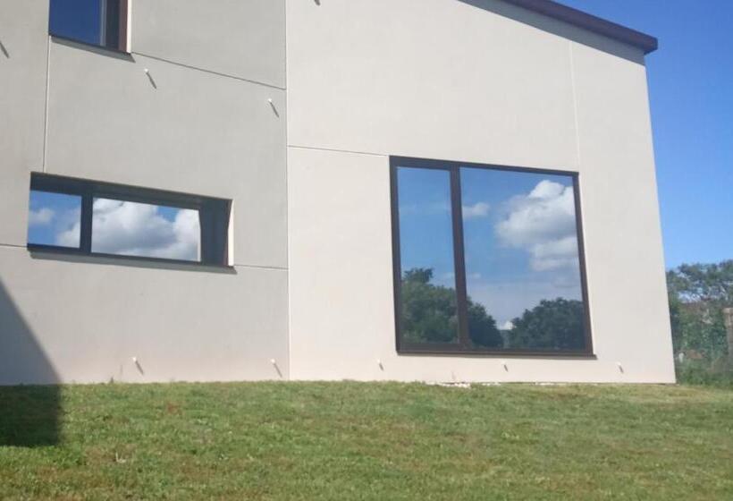 پانسیون Guest House Clarevar