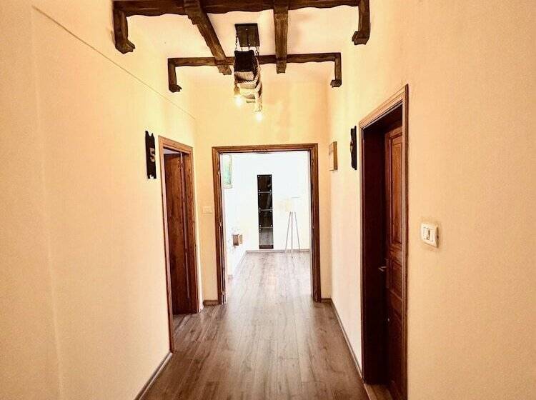 بنسيون Guesthouse Shtëpia Ime