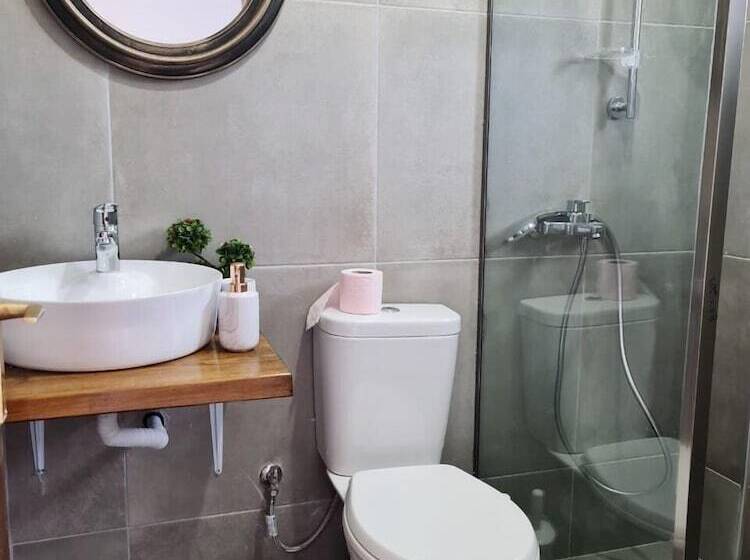 פנסיון Guesthouse Shtëpia Ime