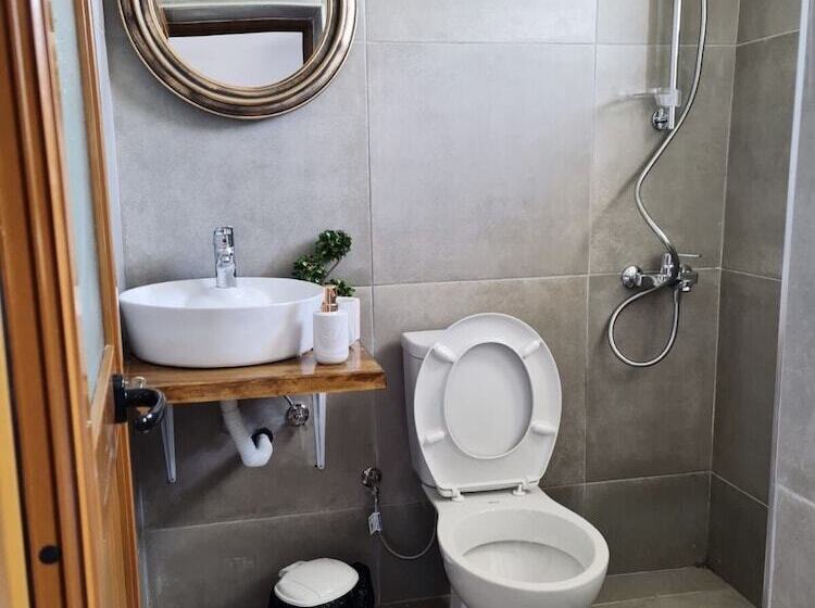 פנסיון Guesthouse Shtëpia Ime