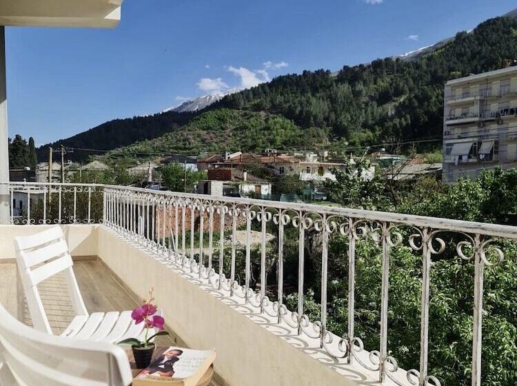 פנסיון Guesthouse Shtëpia Ime