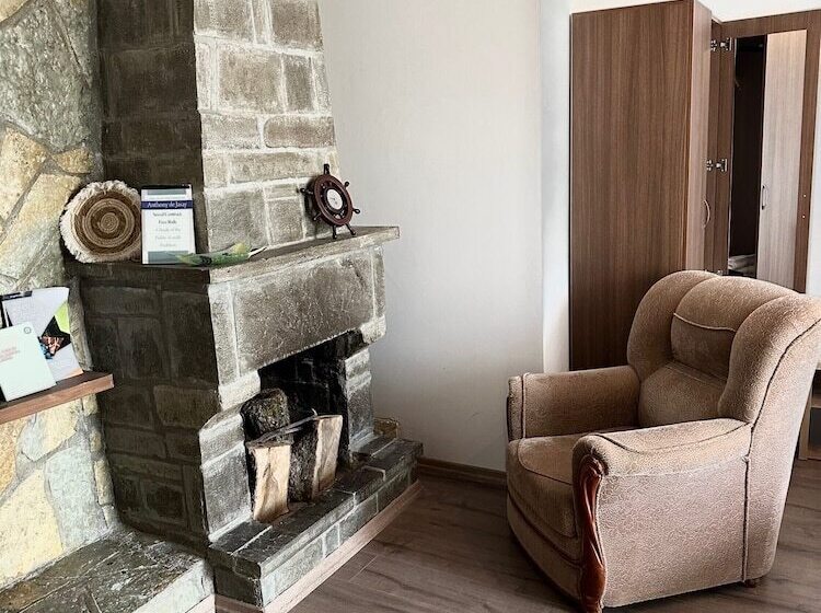 פנסיון Guesthouse Shtëpia Ime