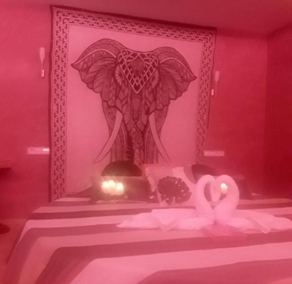 پانسیون Hostal Restaurante La Cepa