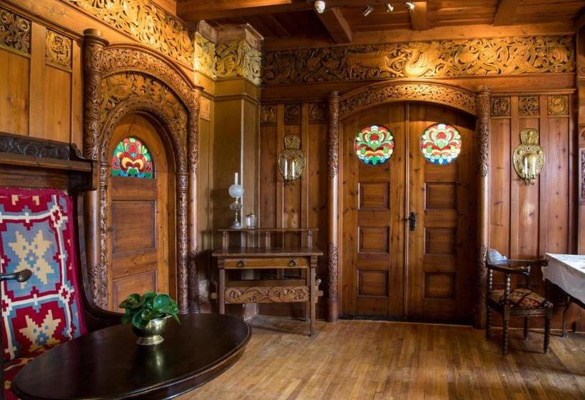 بنسيون Jervell Gjestehus