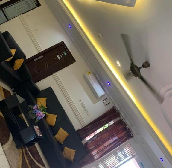 پانسیون Maxjen Haven Guest House