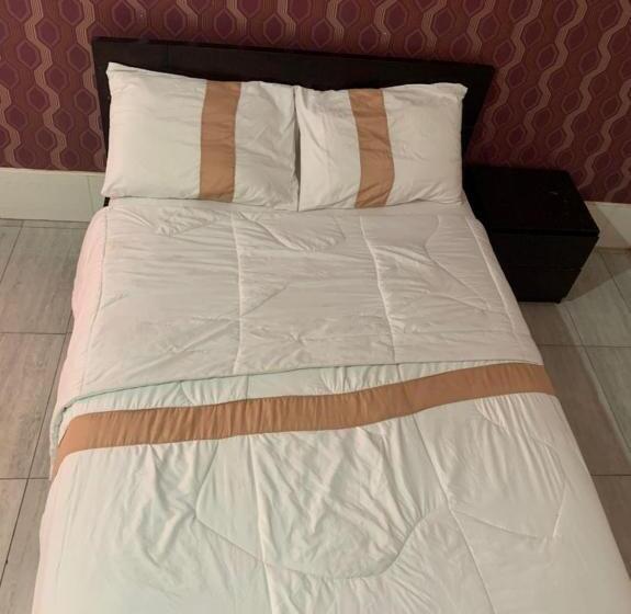 پانسیون Maxjen Haven Guest House