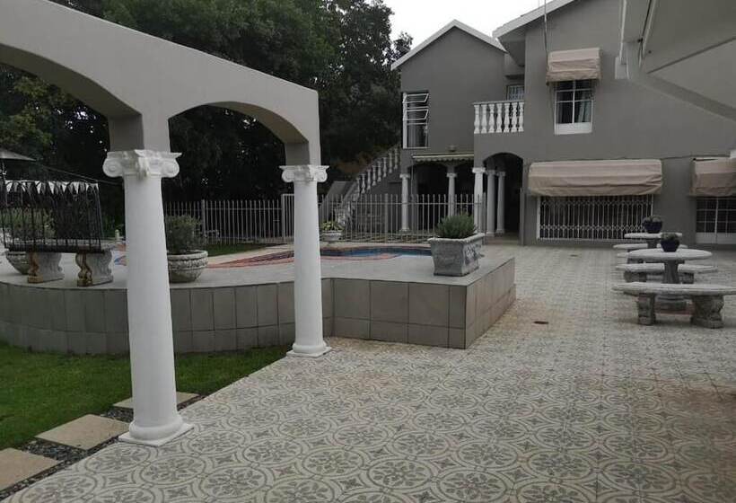 ペンション Oh So You Guesthouse