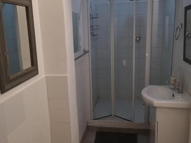 ペンション Oh So You Guesthouse