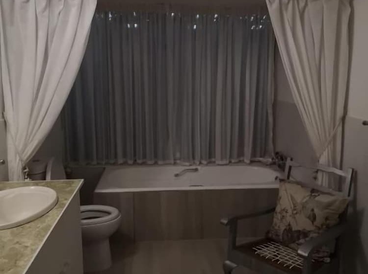 ペンション Oh So You Guesthouse