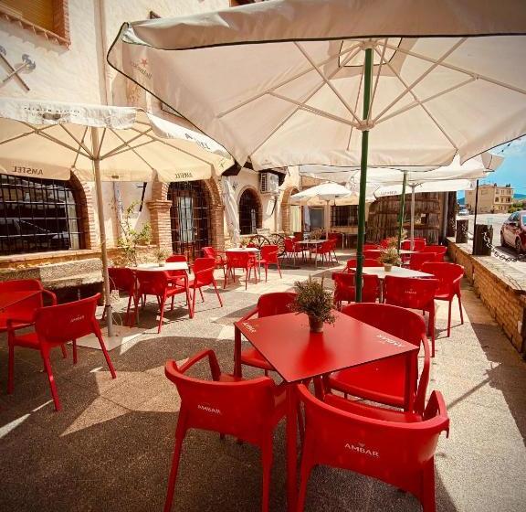 بنسيون Posada Del Cid