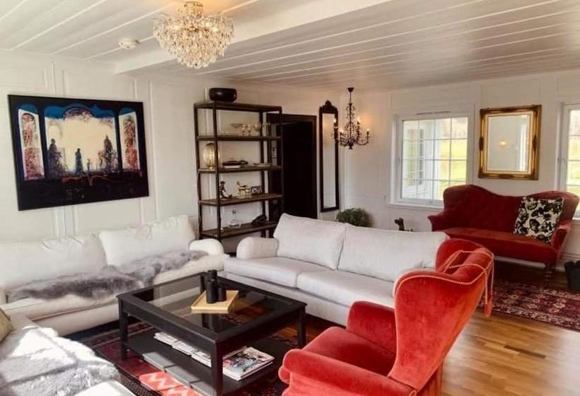 Stokke Gård Adventure Bed & Breakfast