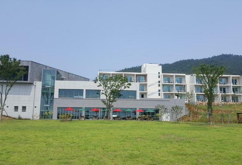 Wando Lumia Hotel & Resort