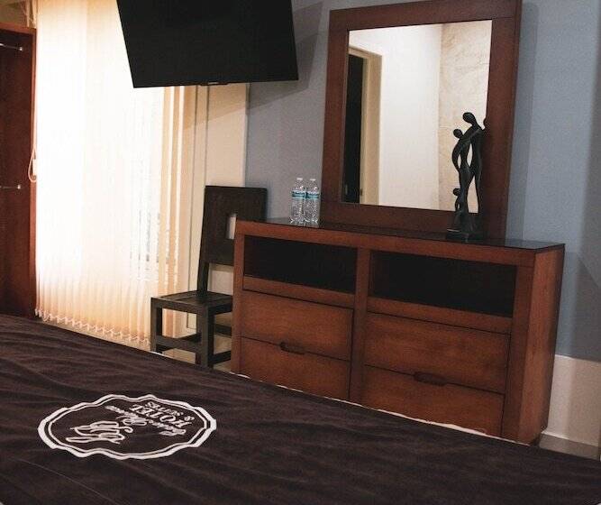 فندق Casa Blanca & Suites