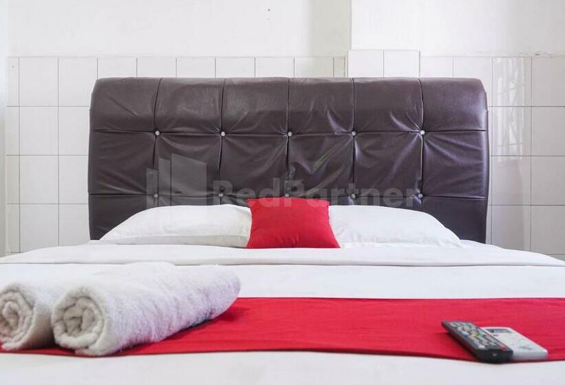 호텔 Edbert Guesthouse Near Lotte Grosir Medan Redpartner