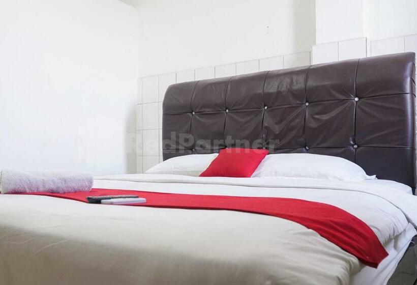 בית מלון כפרי Edbert Guesthouse Near Lotte Grosir Medan Redpartner