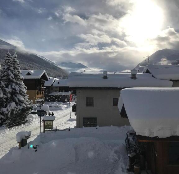 فندق Garni La Casetta