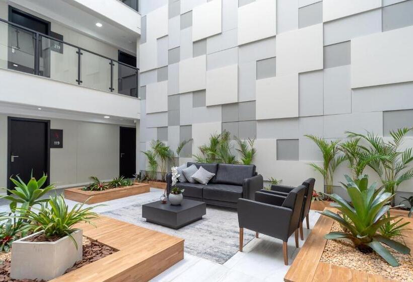 Отель Laghetto Stilo Vita