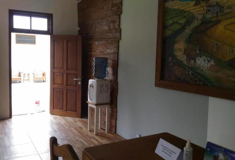 בית מלון כפרי My Room Cepu Blora Redpartner